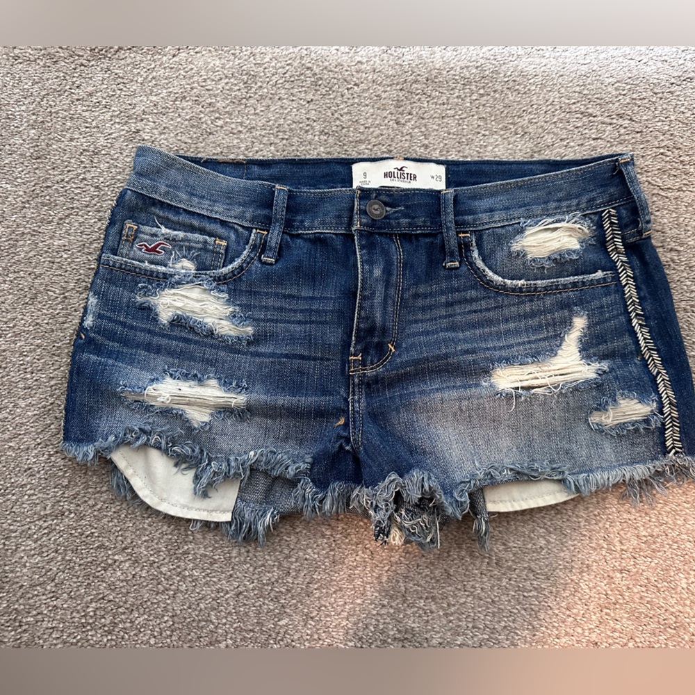 Hollister bling mid rise shorts